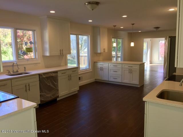 4 Galassi Ct, Jackson, NJ 08527 photo 2