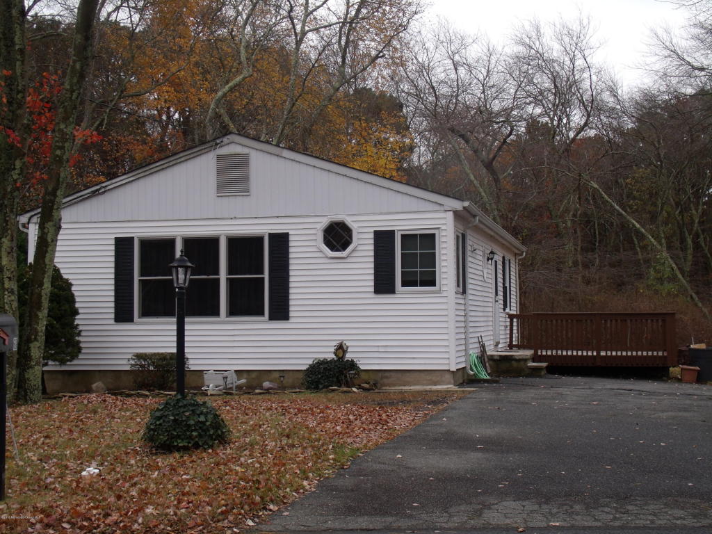 68 Lighthouse Dr, Waretown, NJ 08758 photo 1