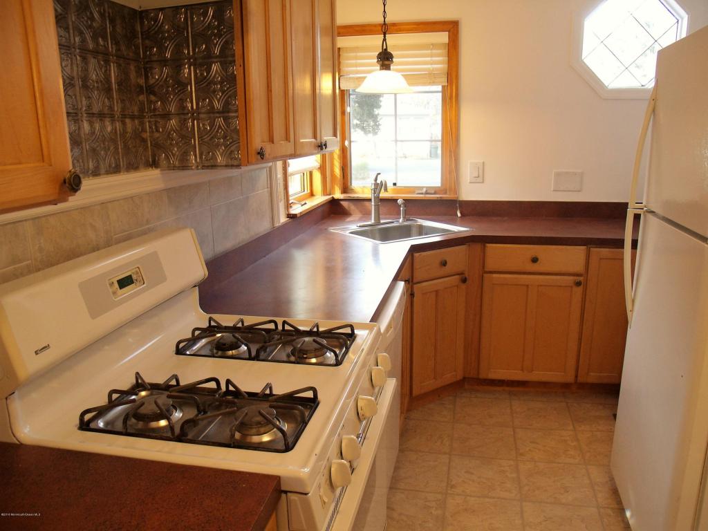 68 Lighthouse Dr, Waretown, NJ 08758 photo 6