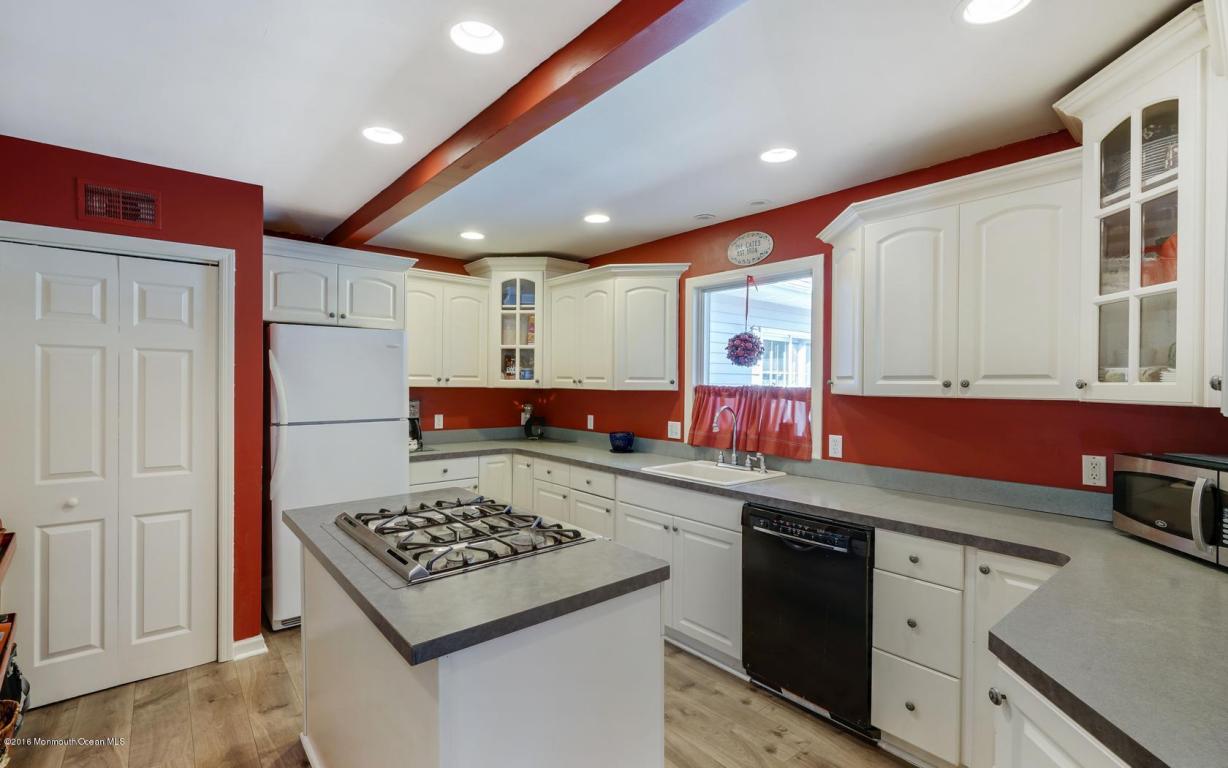 21 Roberta Dr, Howell, NJ 07731 photo 16