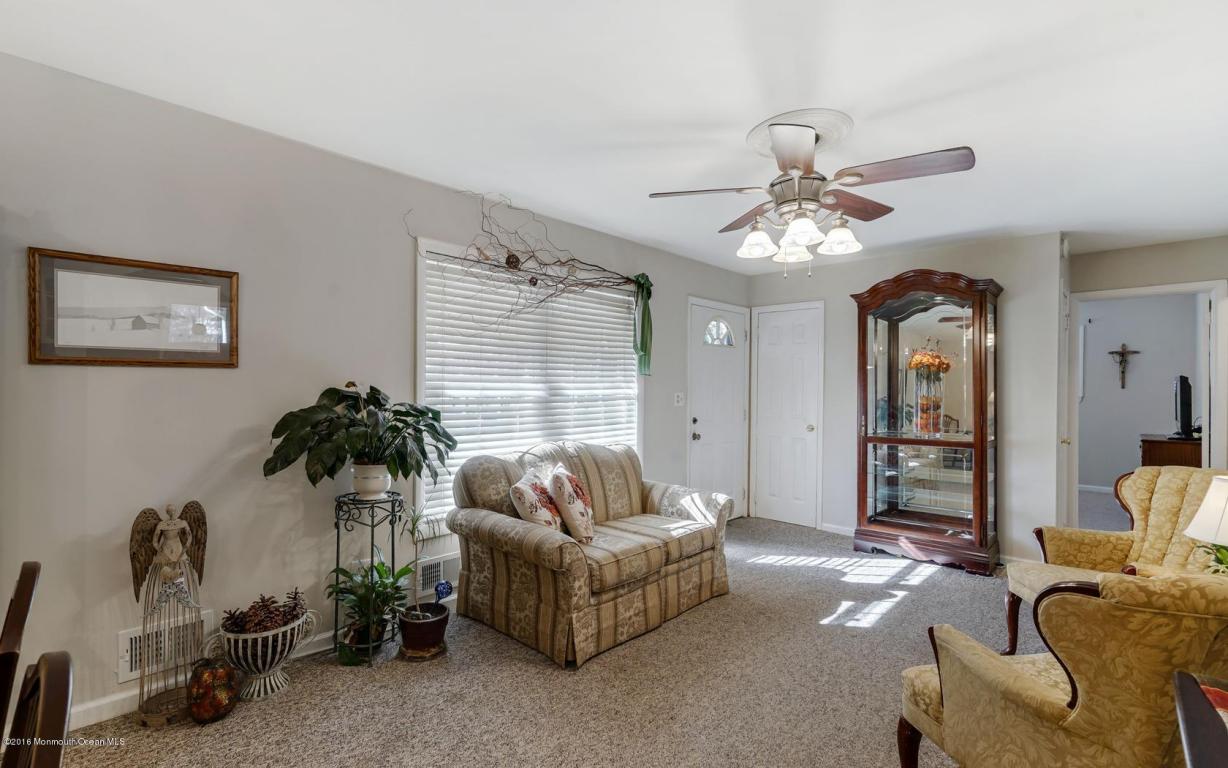 21 Roberta Dr, Howell, NJ 07731 photo 11