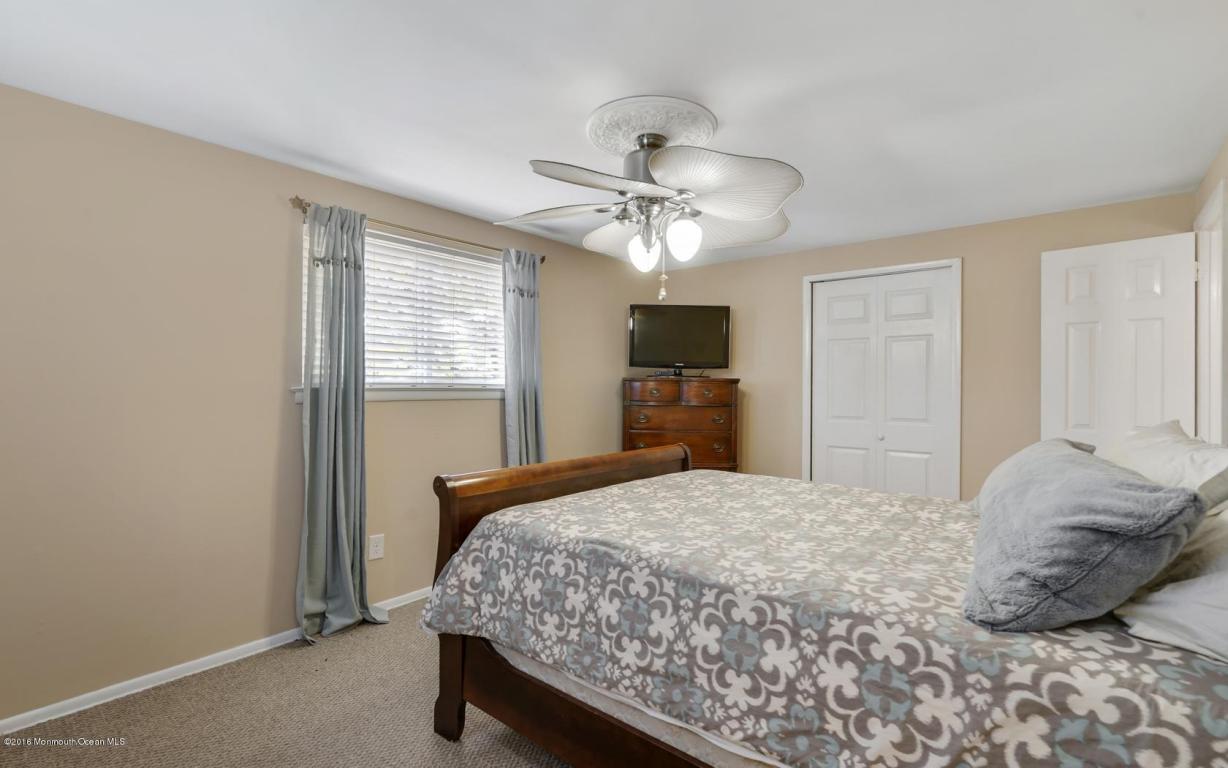 21 Roberta Dr, Howell, NJ 07731 photo 37
