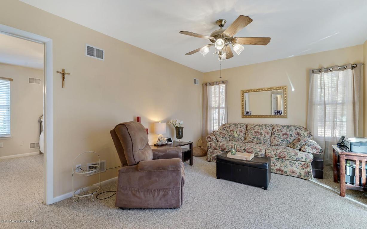 21 Roberta Dr, Howell, NJ 07731 photo 30