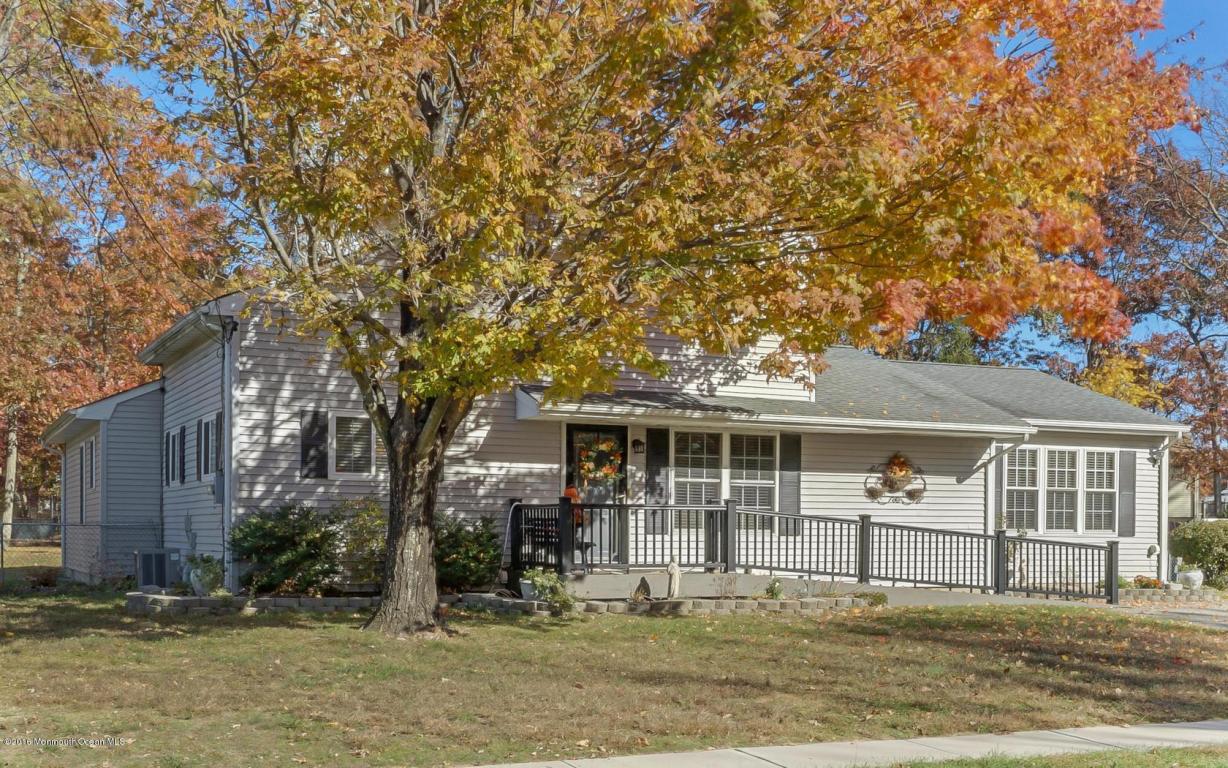 21 Roberta Dr, Howell, NJ 07731 photo 4