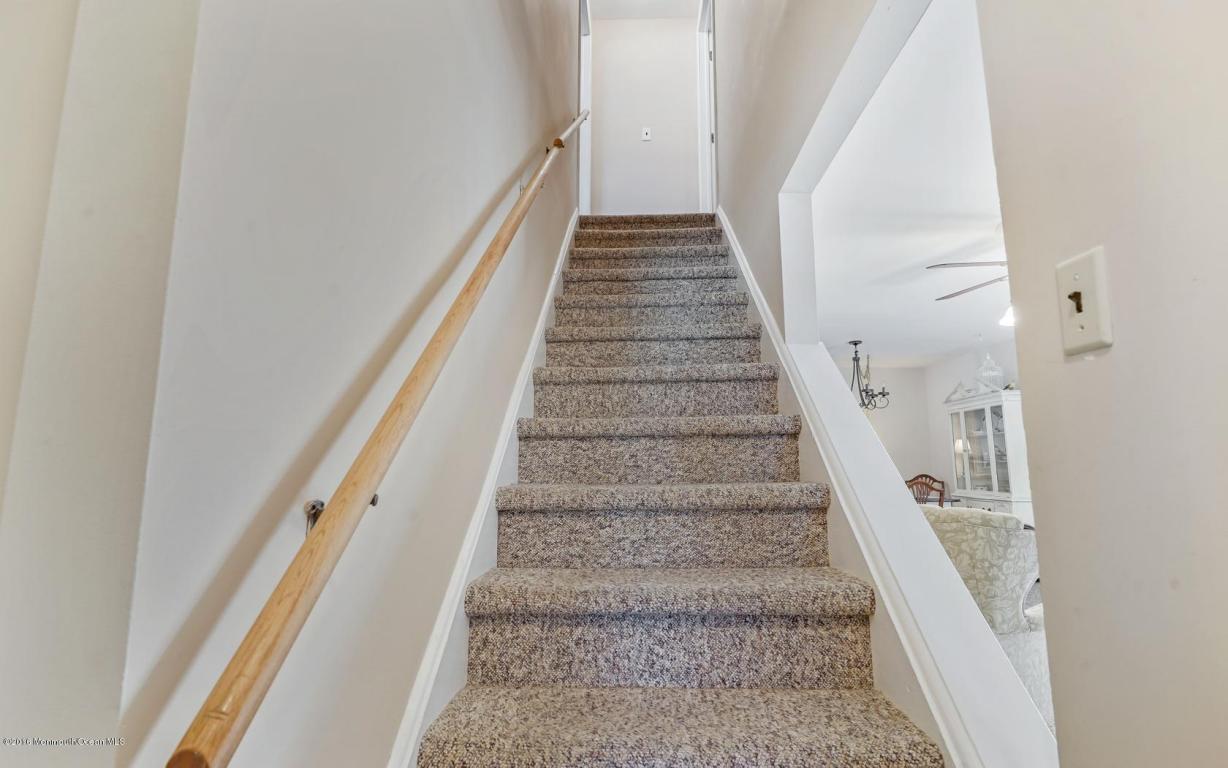 21 Roberta Dr, Howell, NJ 07731 photo 36