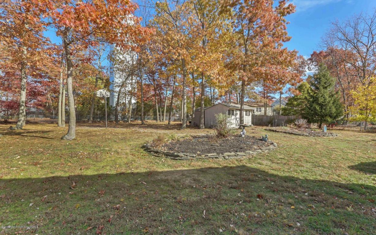21 Roberta Dr, Howell, NJ 07731 photo 46