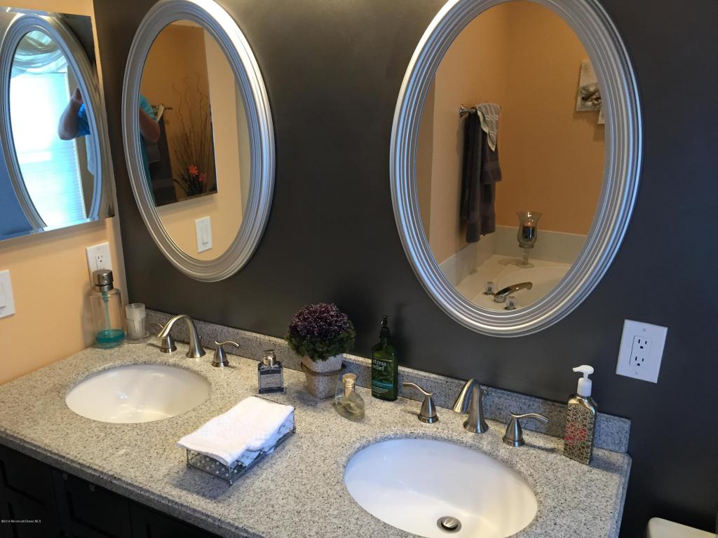 47 Strathmere St, Waretown, NJ 08758 photo 15