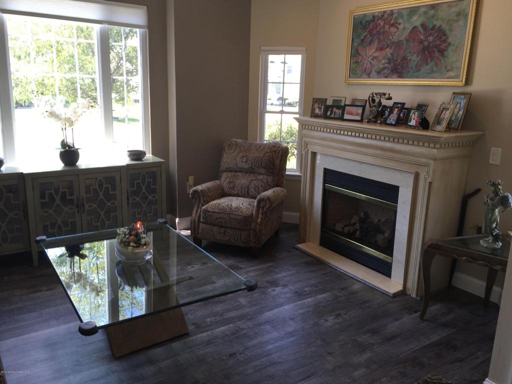 47 Strathmere St, Waretown, NJ 08758 photo 3