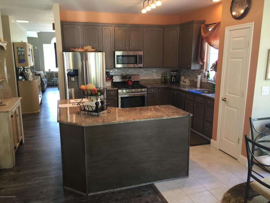 47 Strathmere St, Waretown, NJ 08758 photo 8