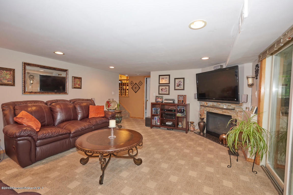 16 Karyn Ter E, Middletown, NJ 07748 photo 12