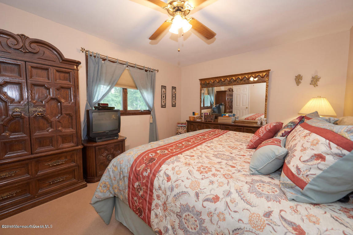 16 Karyn Ter E, Middletown, NJ 07748 photo 17