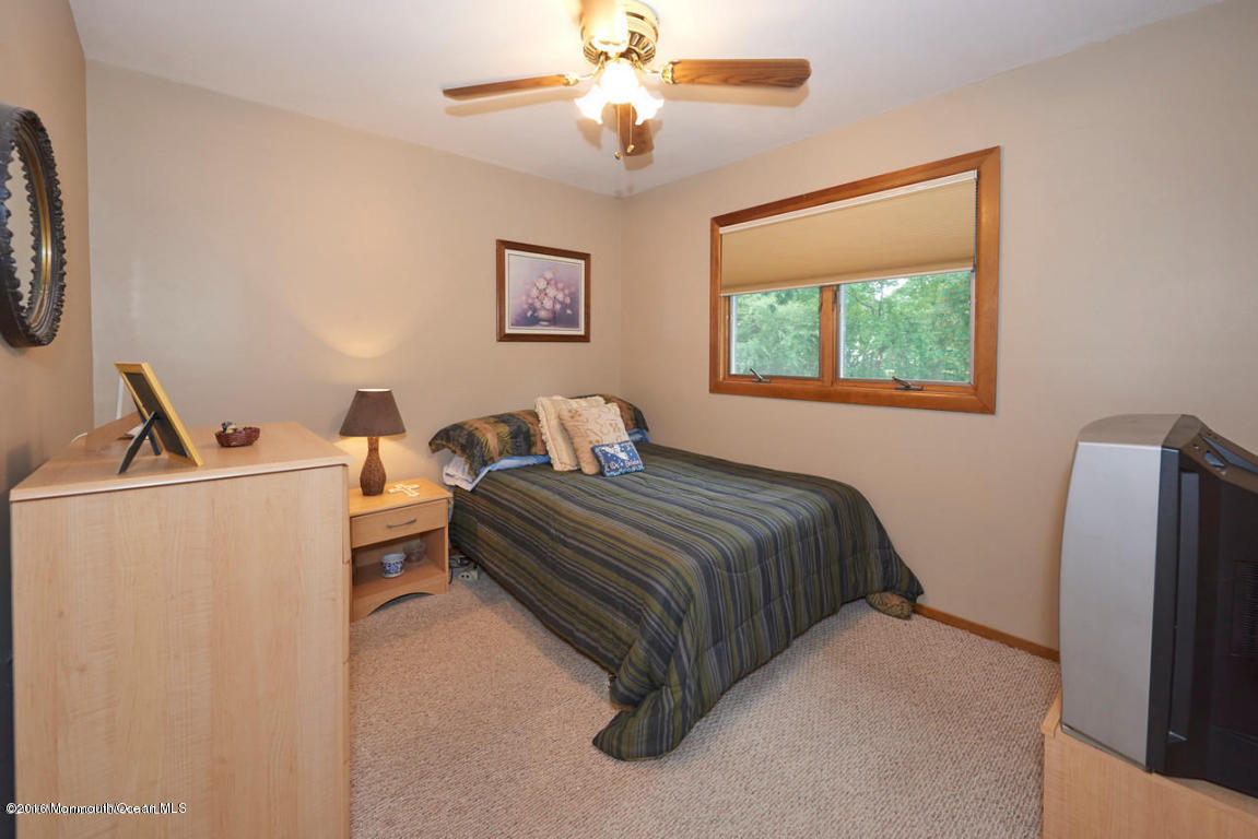 16 Karyn Ter E, Middletown, NJ 07748 photo 13