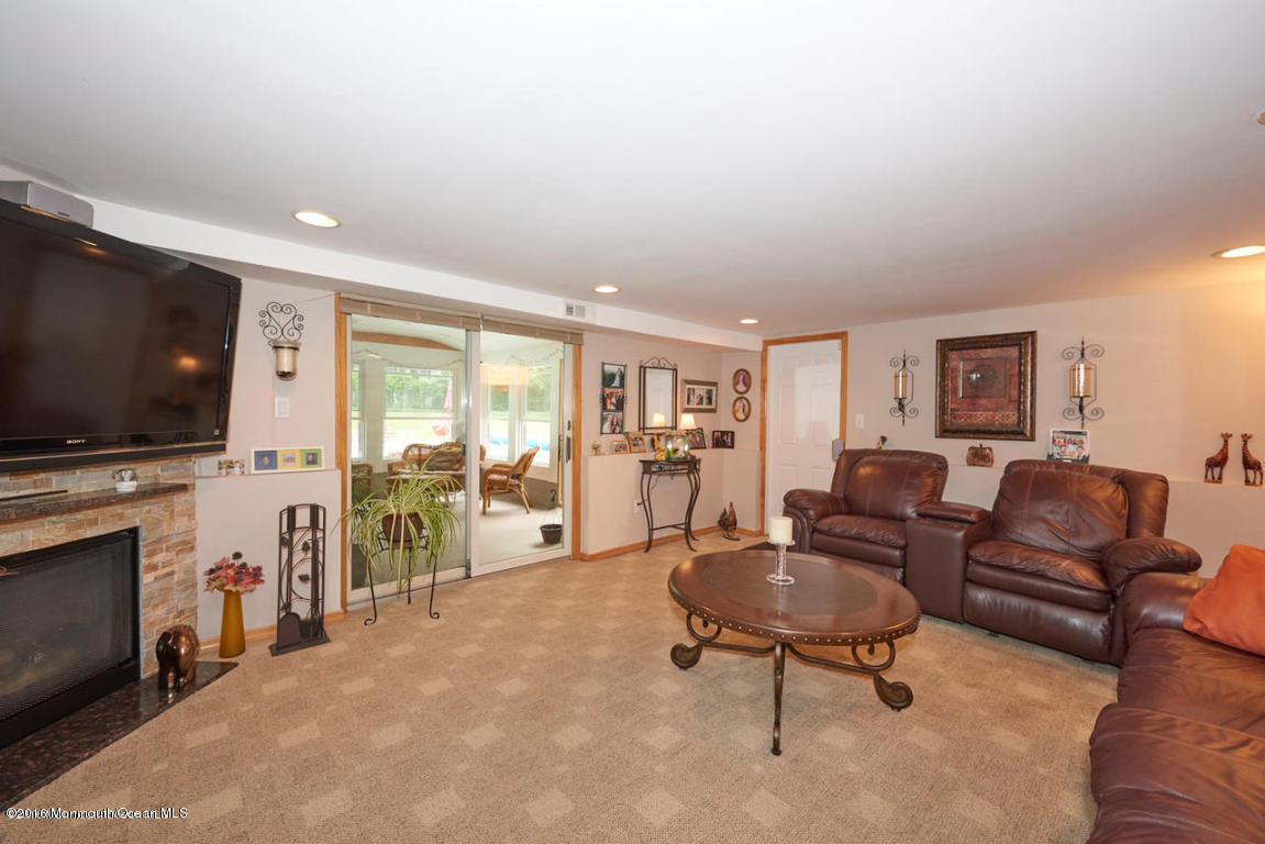 16 Karyn Ter E, Middletown, NJ 07748 photo 11