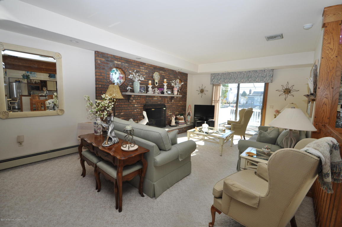 921 Capstan Dr, Forked River, NJ 08731 photo 3