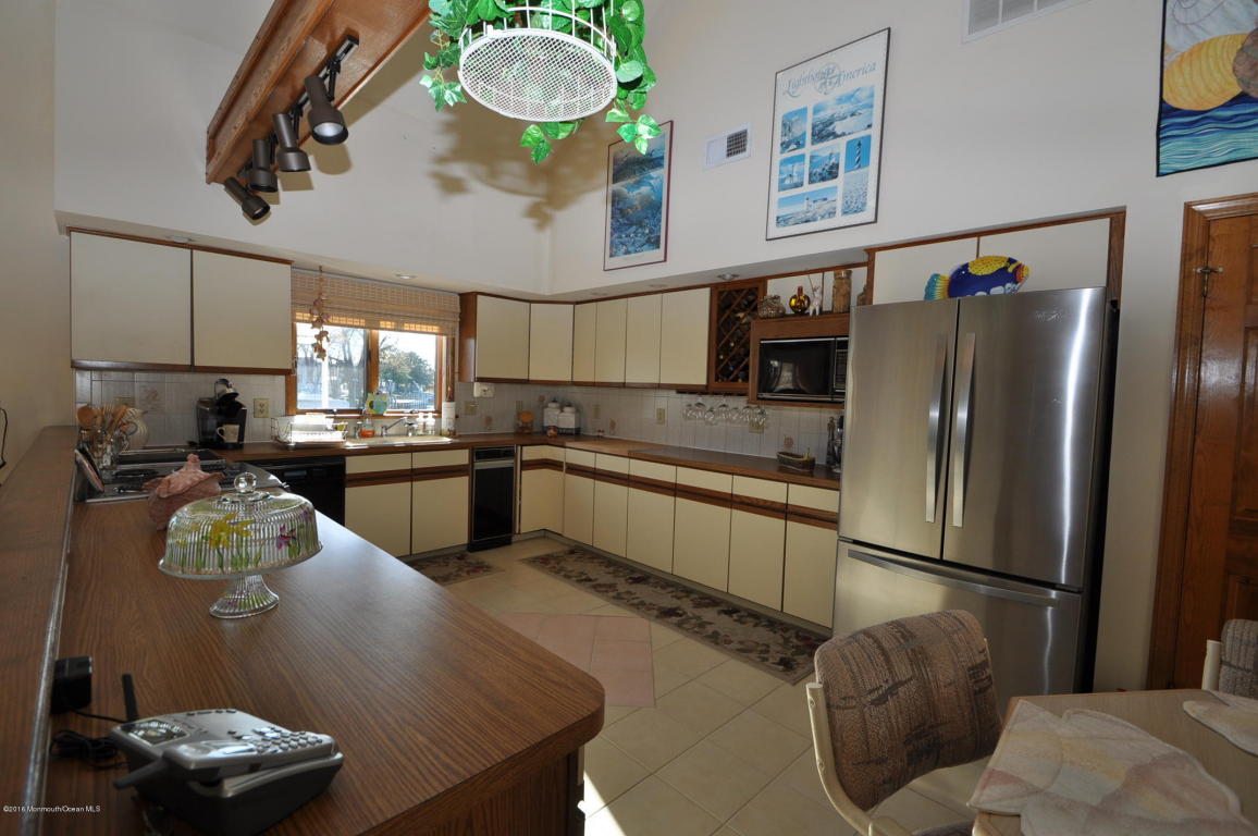 921 Capstan Dr, Forked River, NJ 08731 photo 10