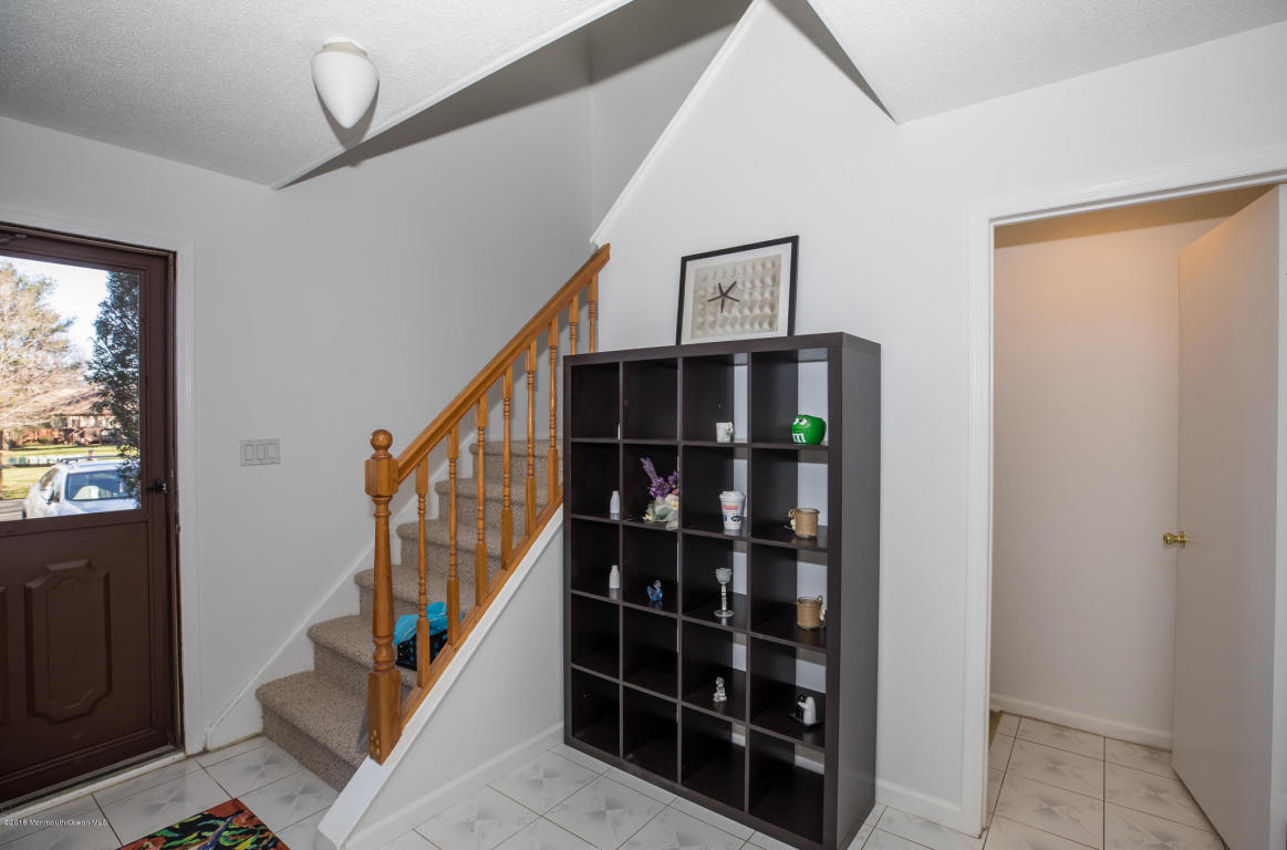 5 Pheasant Run, Edison, NJ 08820 photo 14