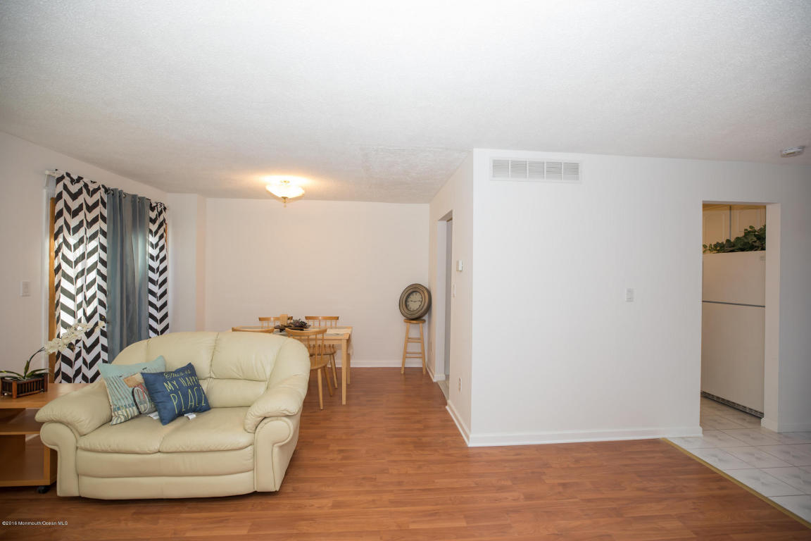 5 Pheasant Run, Edison, NJ 08820 photo 21