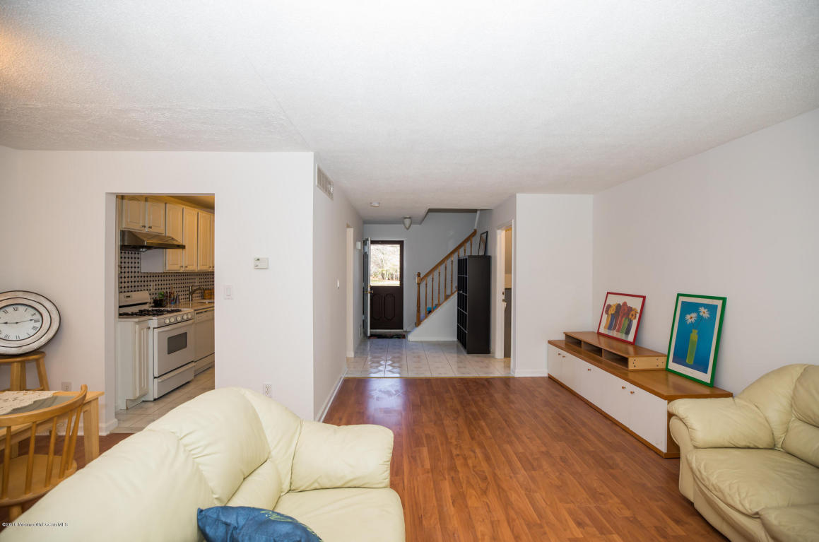5 Pheasant Run, Edison, NJ 08820 photo 8