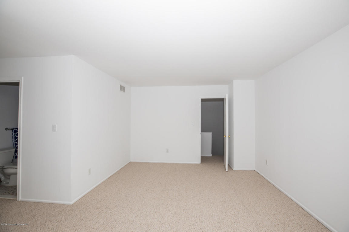 5 Pheasant Run, Edison, NJ 08820 photo 19