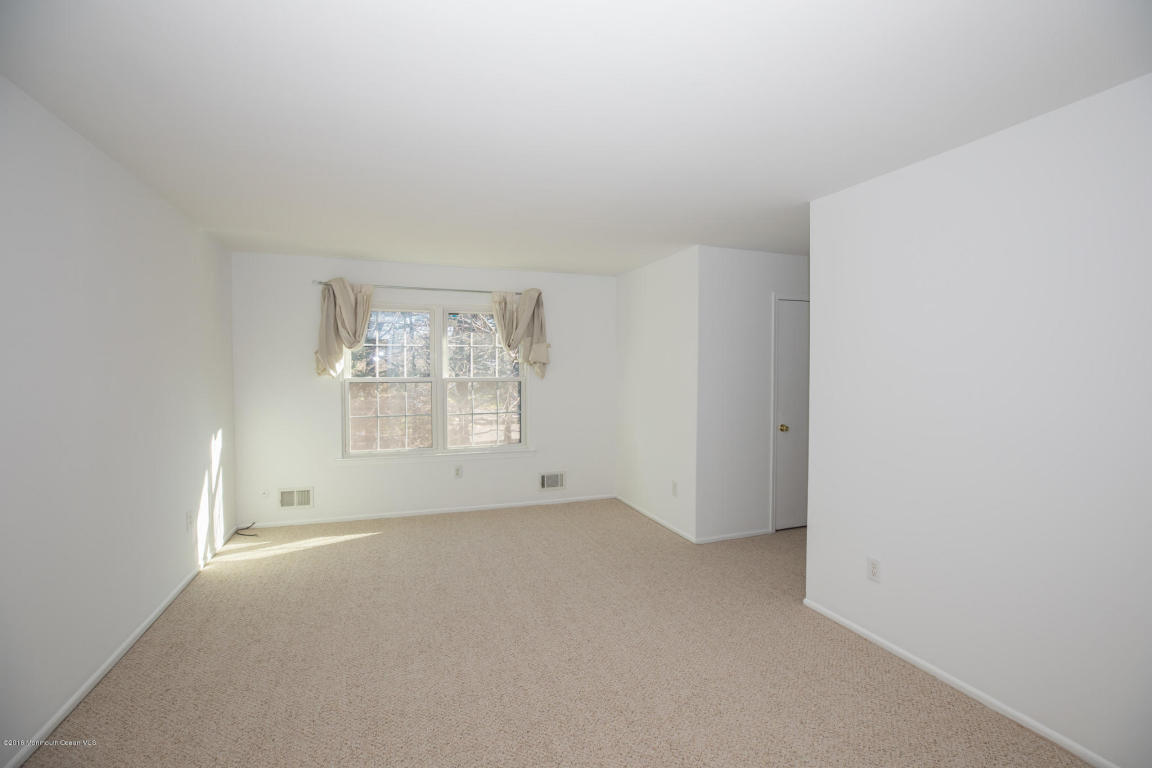 5 Pheasant Run, Edison, NJ 08820 photo 15