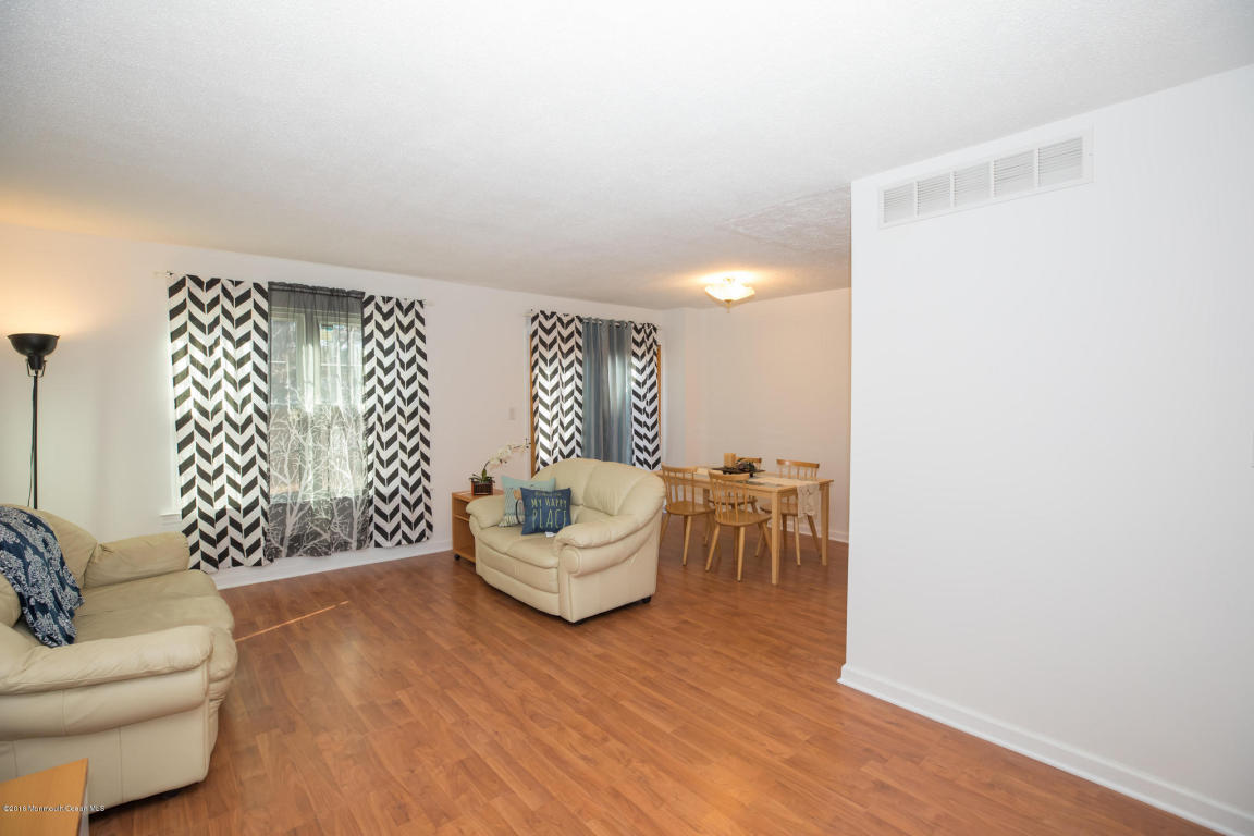 5 Pheasant Run, Edison, NJ 08820 photo 9