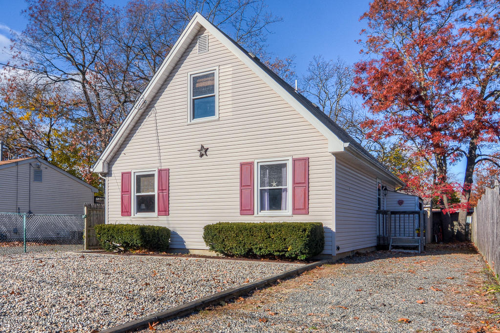 976 Cypress Ave, Brick, NJ 08723 photo 1