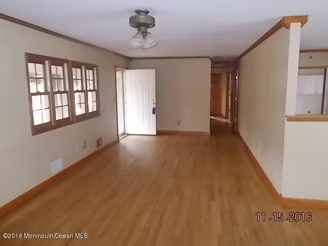 1106 Ruby Dr, Toms River, NJ 08753 photo 4
