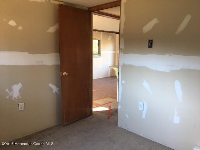 115 Beach Blvd, Forked River, NJ 08731 photo 13
