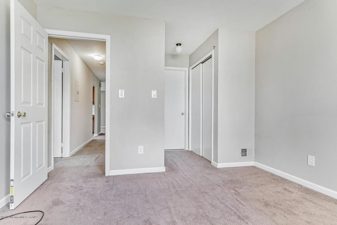 413 Brookview Ct, Howell, NJ 07731 photo 19