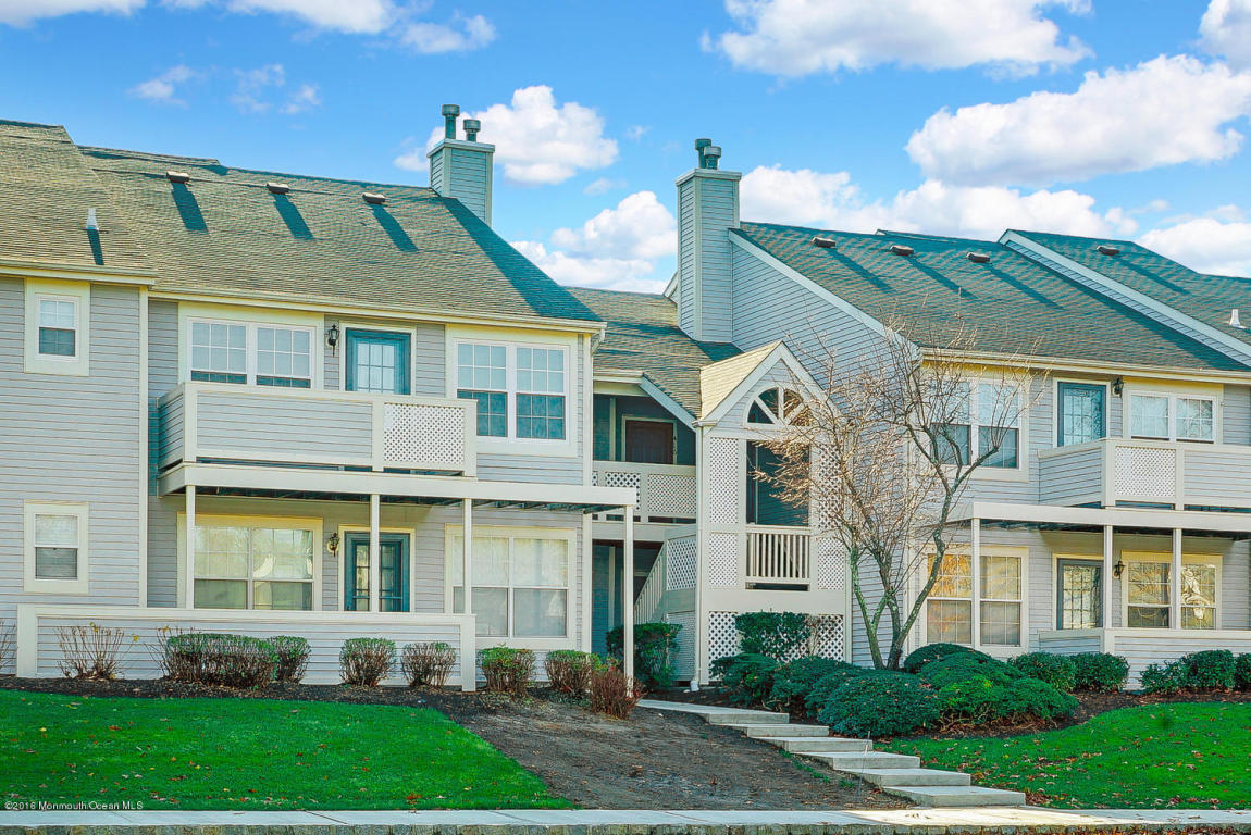 413 Brookview Ct, Howell, NJ 07731 photo 1