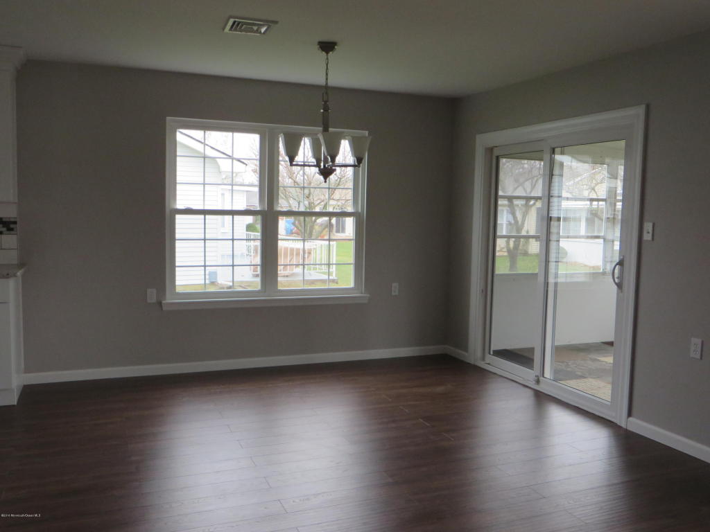 5 Rushmore Dr, Brick, NJ 08724 photo 6