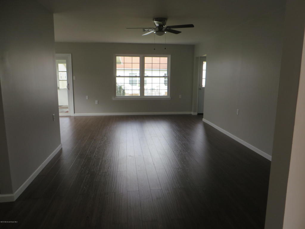 5 Rushmore Dr, Brick, NJ 08724 photo 4