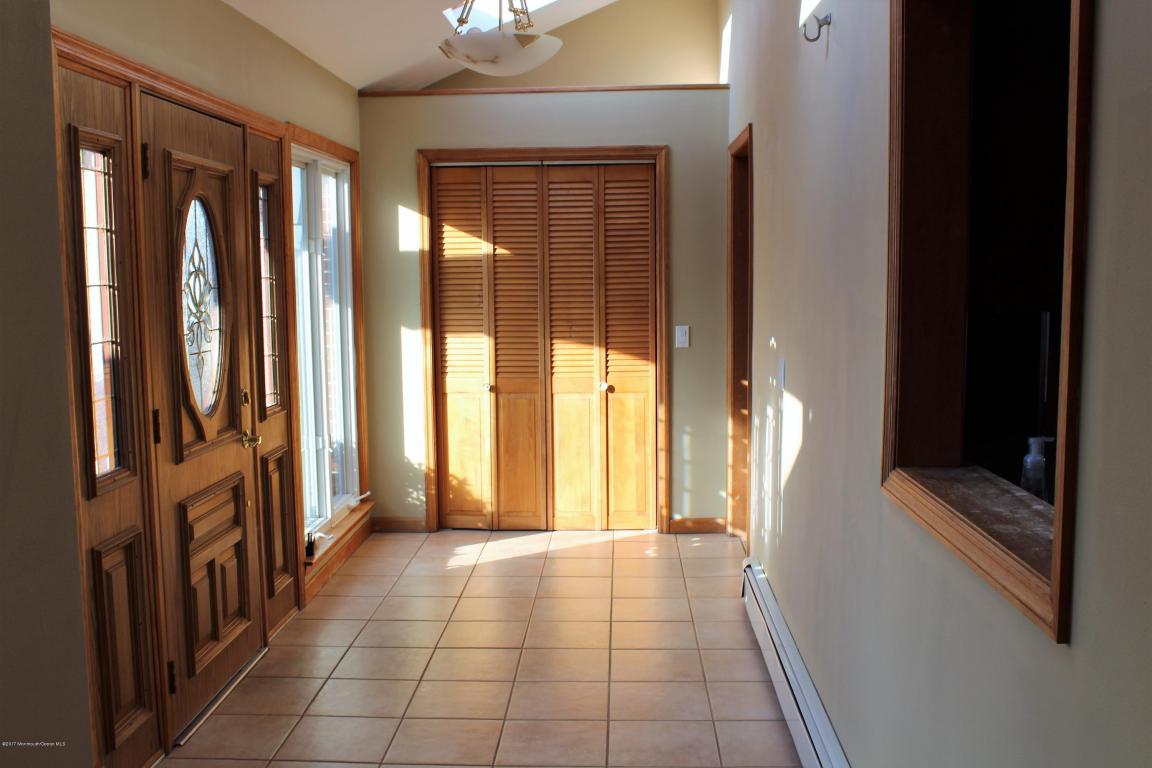 7 Pine Ln, Ocean, NJ 07712 photo 3