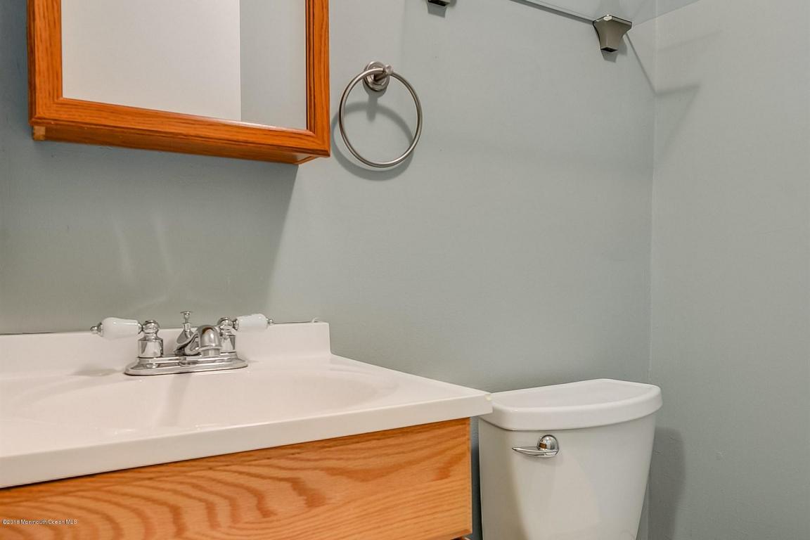 324 Main St, Matawan, NJ 07747 photo 14