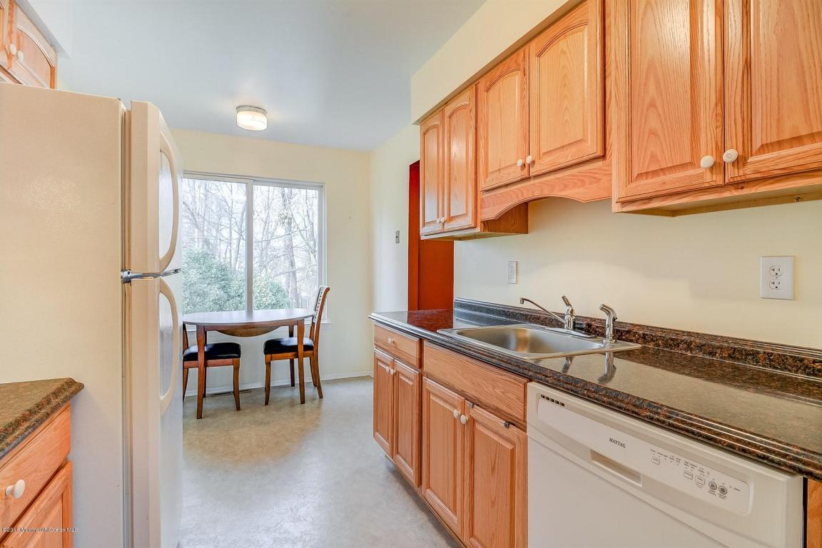 324 Main St, Matawan, NJ 07747 photo 9