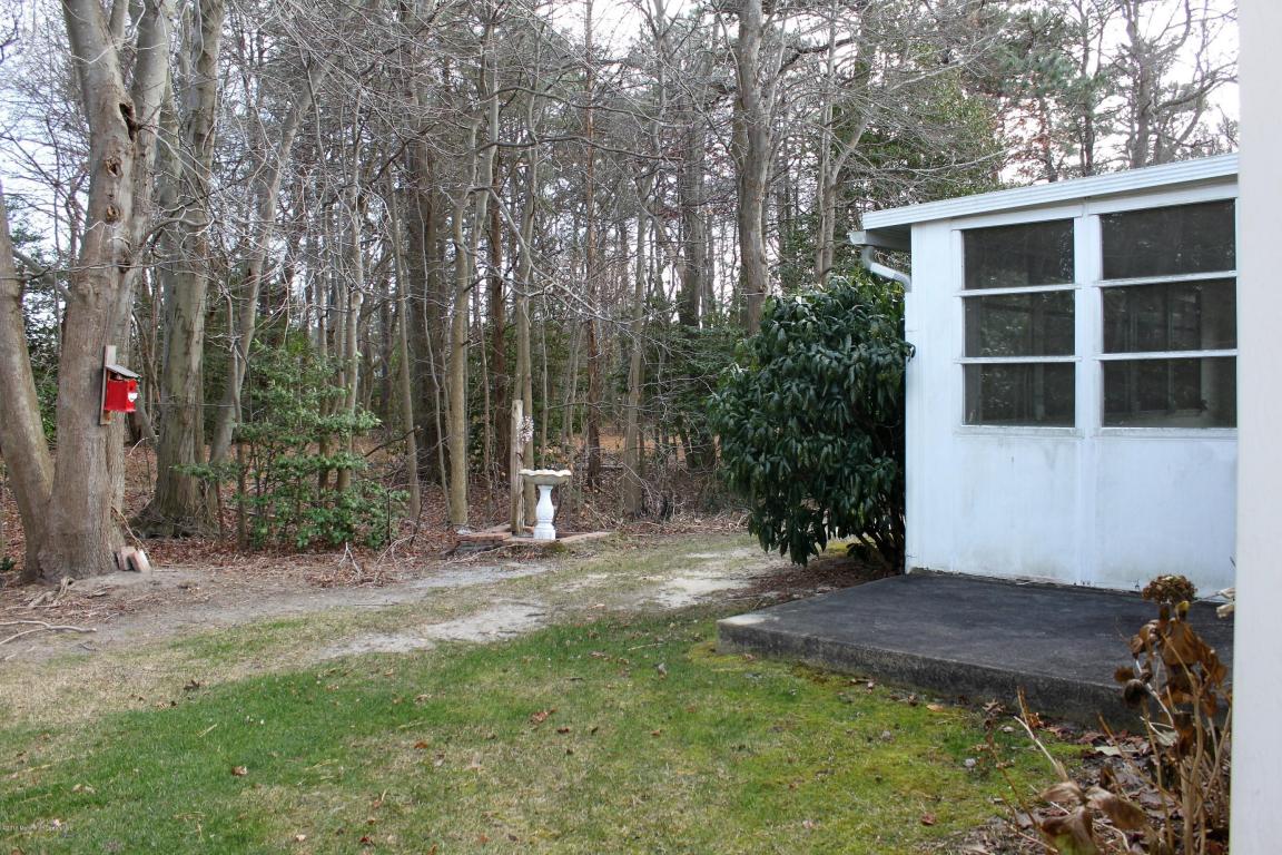 12 Rushmore Dr, Brick, NJ 08724 photo 2