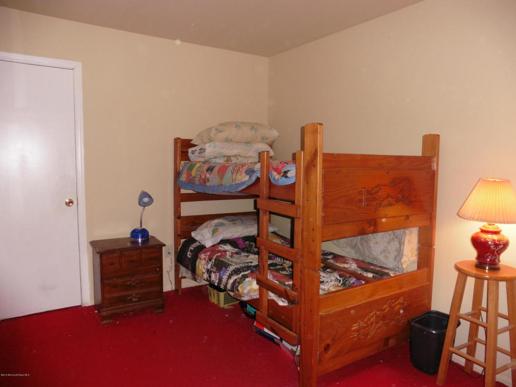 697 Millbrook Rd, Brick, NJ 08724 photo 18