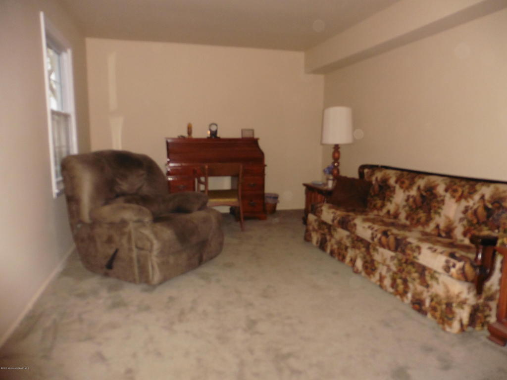 697 Millbrook Rd, Brick, NJ 08724 photo 15