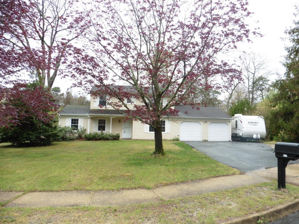 697 Millbrook Rd, Brick, NJ 08724 photo 4