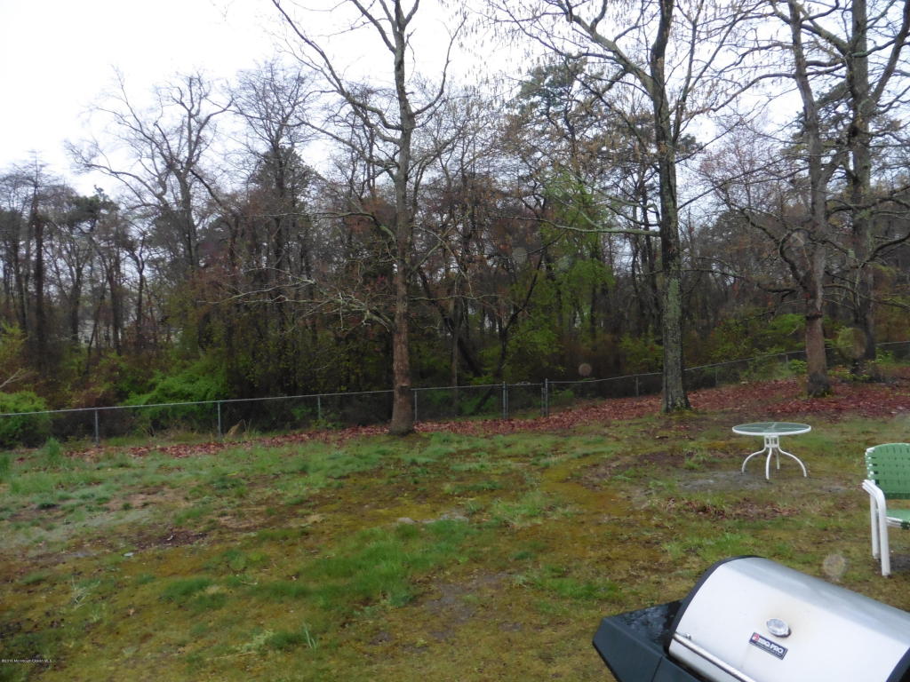 697 Millbrook Rd, Brick, NJ 08724 photo 22
