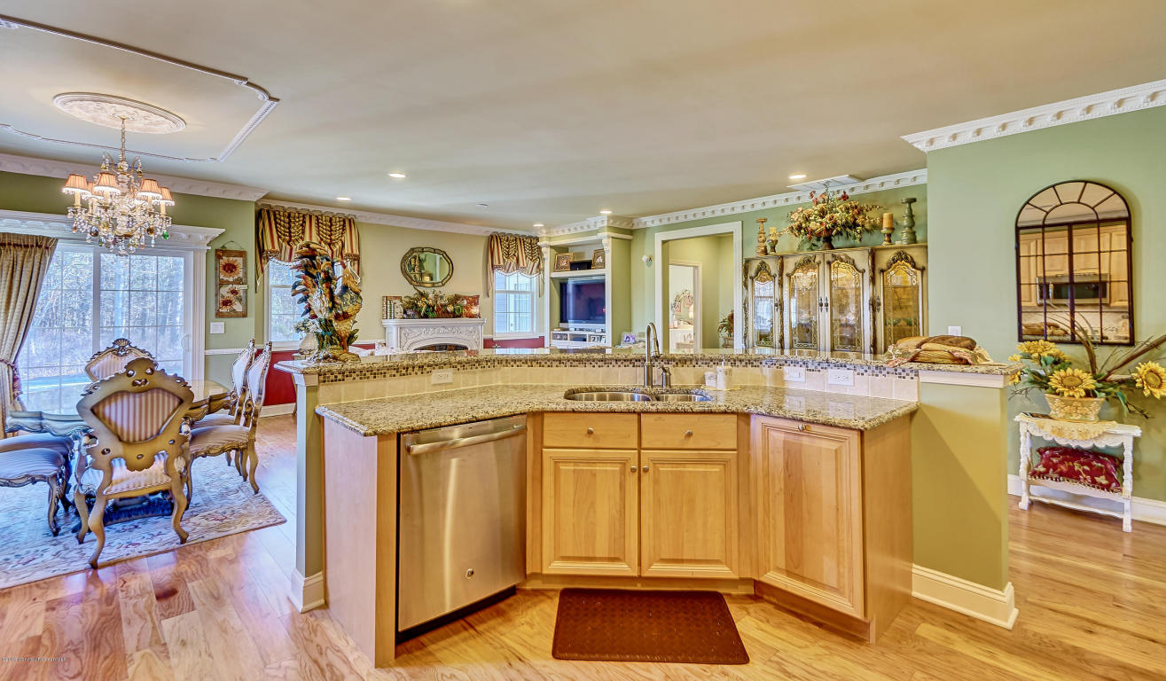 7 Ventnor Ct, Waretown, NJ 08758 photo 16