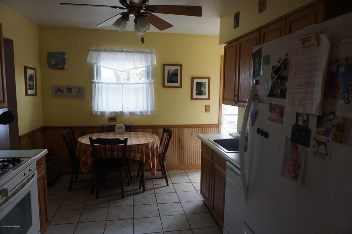 106 Crescent Dr, Brick, NJ 08724 photo 4