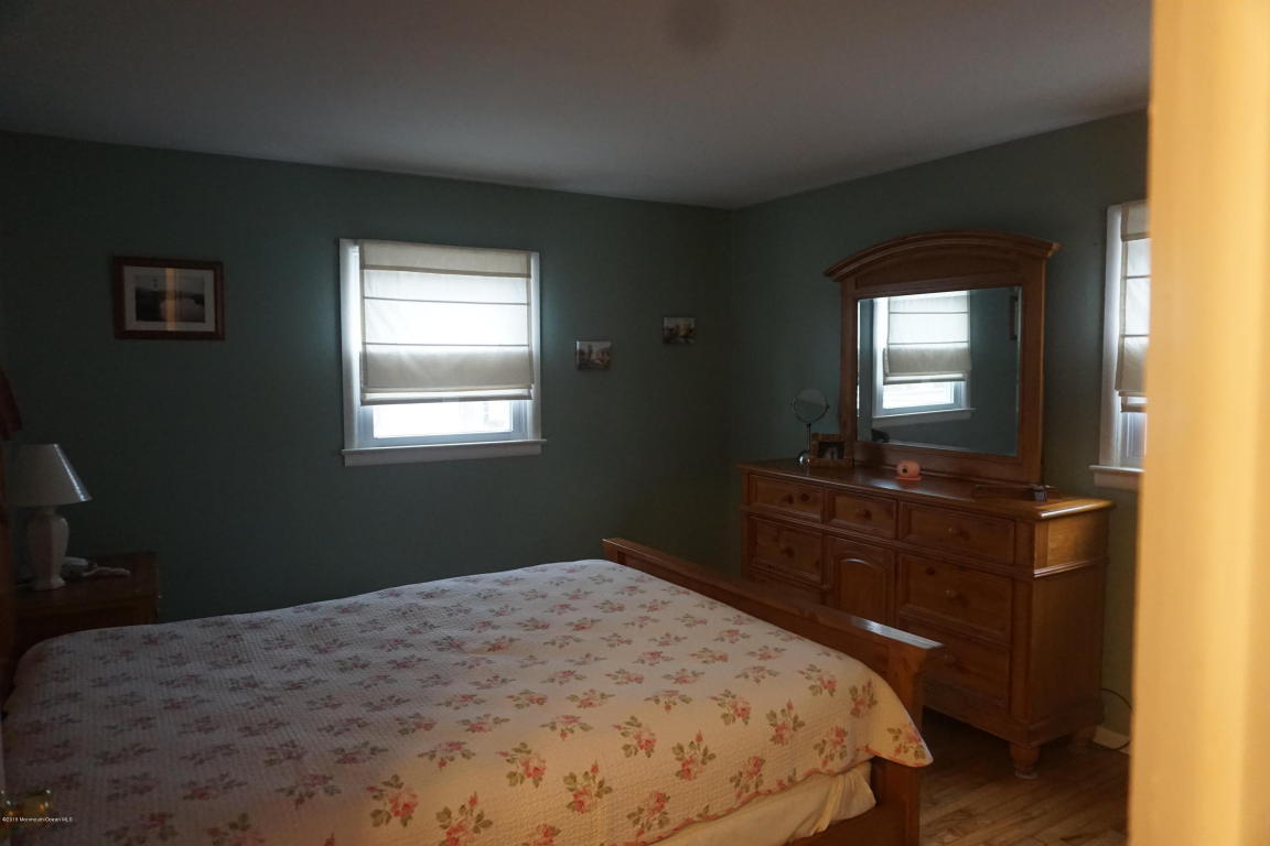 106 Crescent Dr, Brick, NJ 08724 photo 5