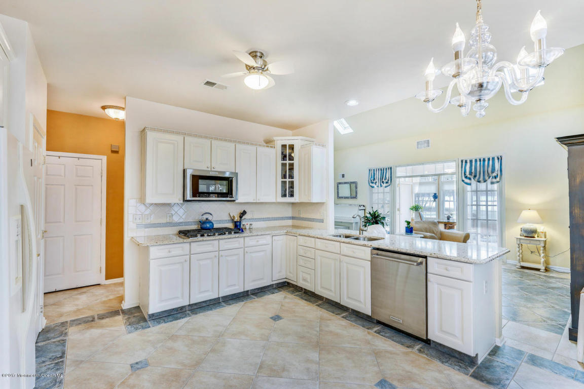 36 Strathmere St, Waretown, NJ 08758 photo 19