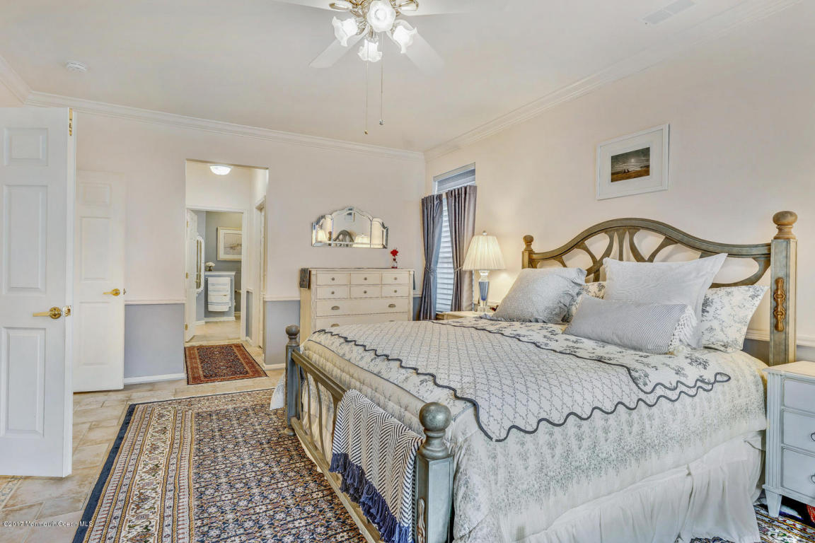 36 Strathmere St, Waretown, NJ 08758 photo 23