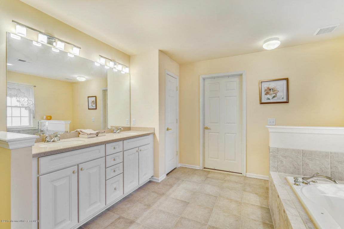 36 Strathmere St, Waretown, NJ 08758 photo 36