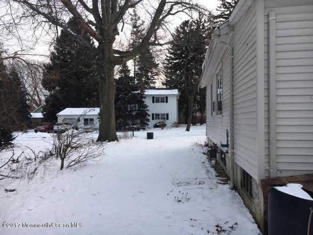 9 Washington Ave, Middletown, NJ 07748 photo 3