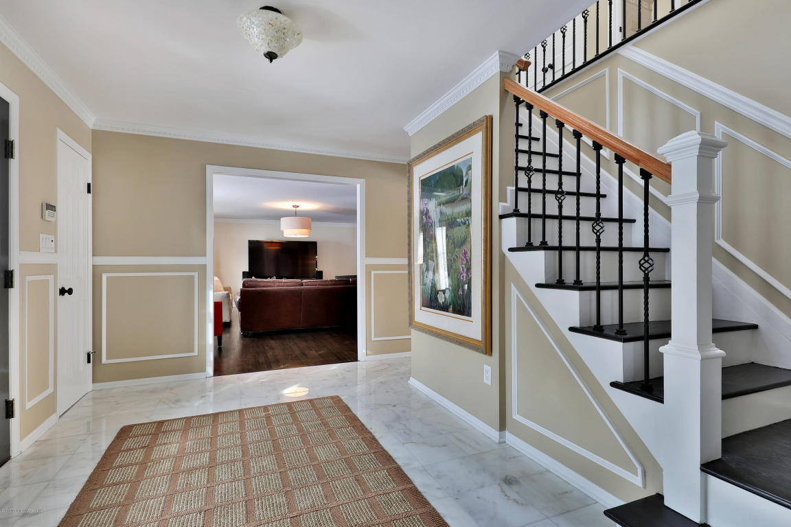 3 Oldwick Ct, Middletown, NJ 07748 photo 3