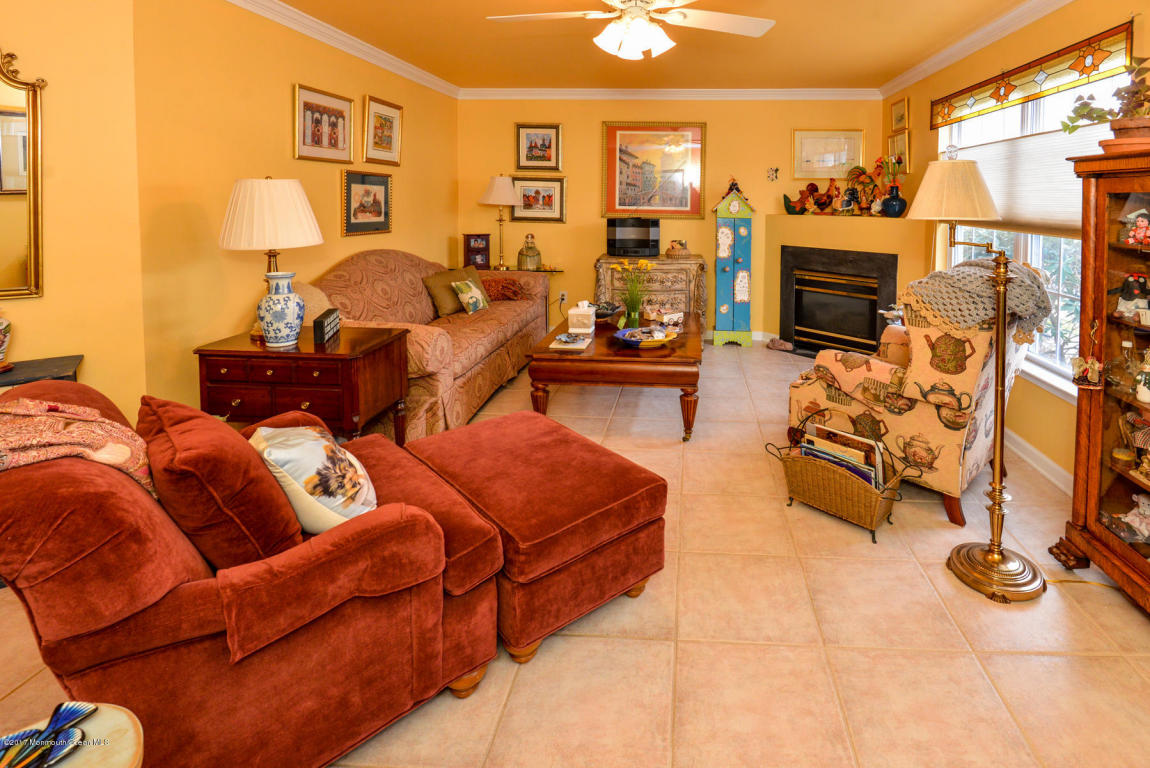 397 Deuce Dr, Wall, NJ 07719 photo 2