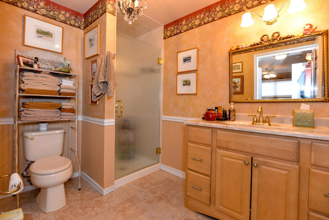 397 Deuce Dr, Wall, NJ 07719 photo 13